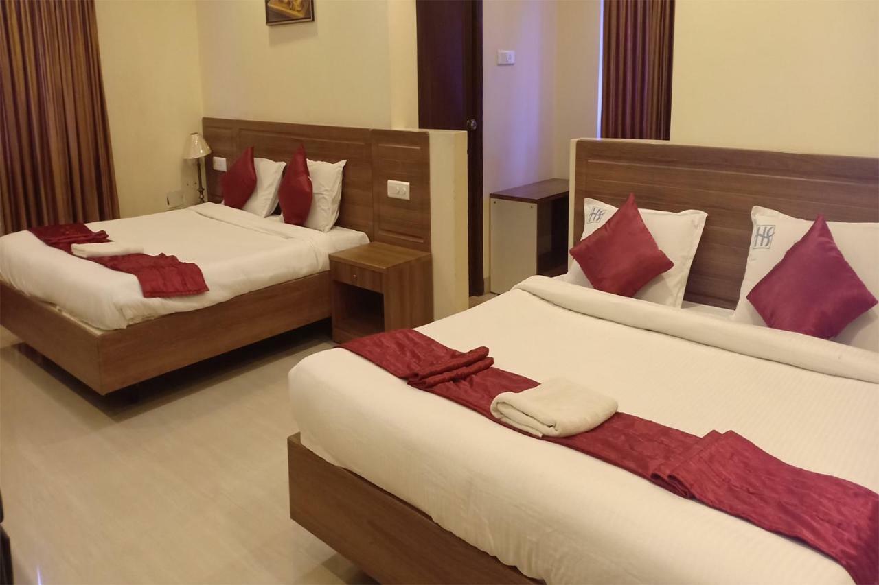 Hotel Sona'S Tiruchirappalli Esterno foto