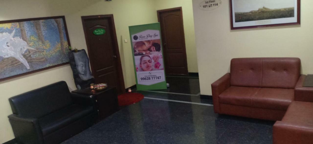 Hotel Sona'S Tiruchirappalli Esterno foto
