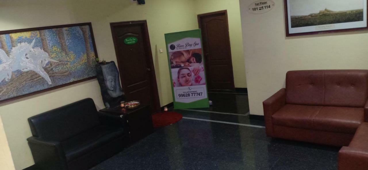 Hotel Sona'S Tiruchirappalli Esterno foto