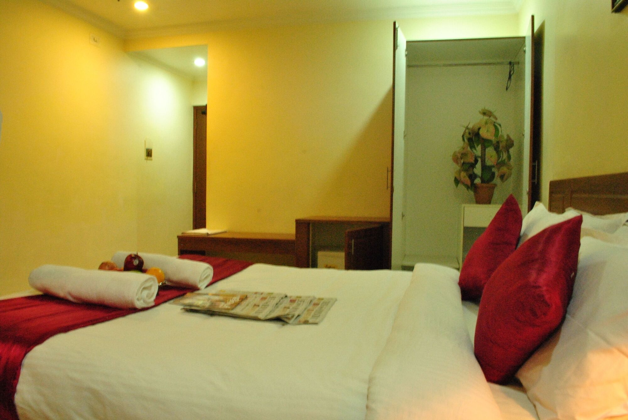 Hotel Sona'S Tiruchirappalli Esterno foto