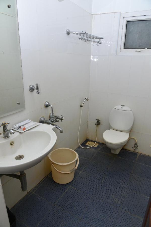 Hotel Sona'S Tiruchirappalli Esterno foto
