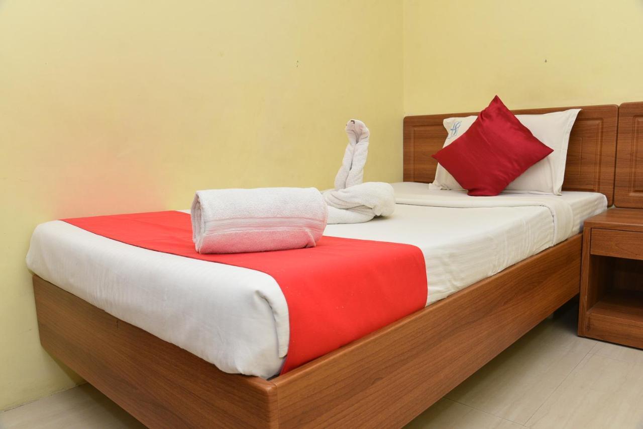 Hotel Sona'S Tiruchirappalli Esterno foto