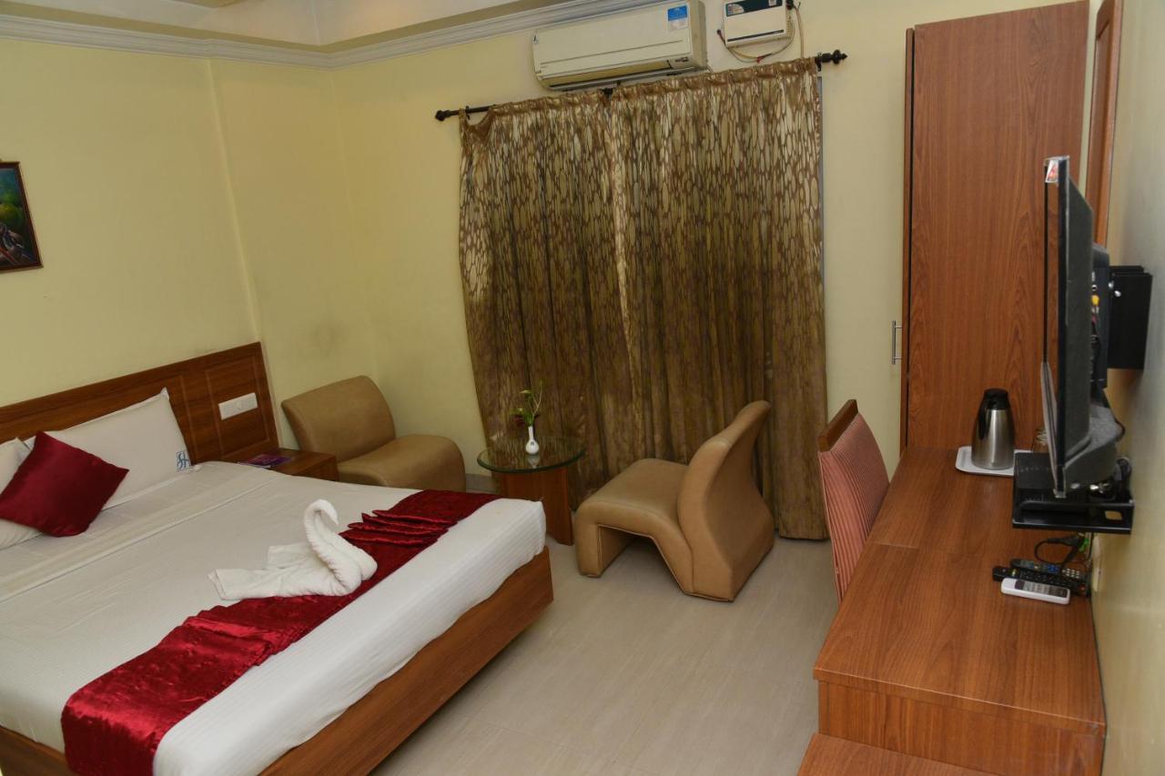 Hotel Sona'S Tiruchirappalli Esterno foto