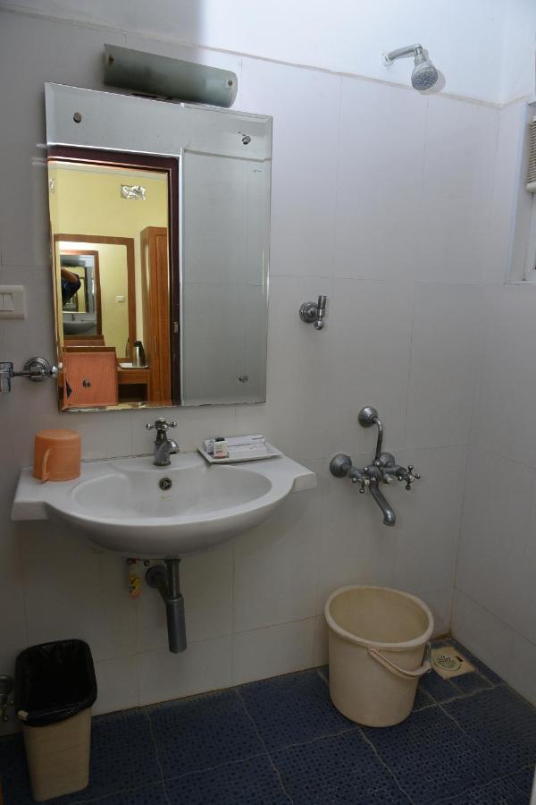 Hotel Sona'S Tiruchirappalli Esterno foto