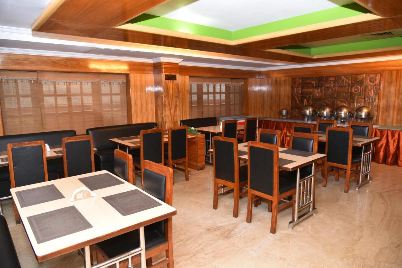 Hotel Sona'S Tiruchirappalli Esterno foto