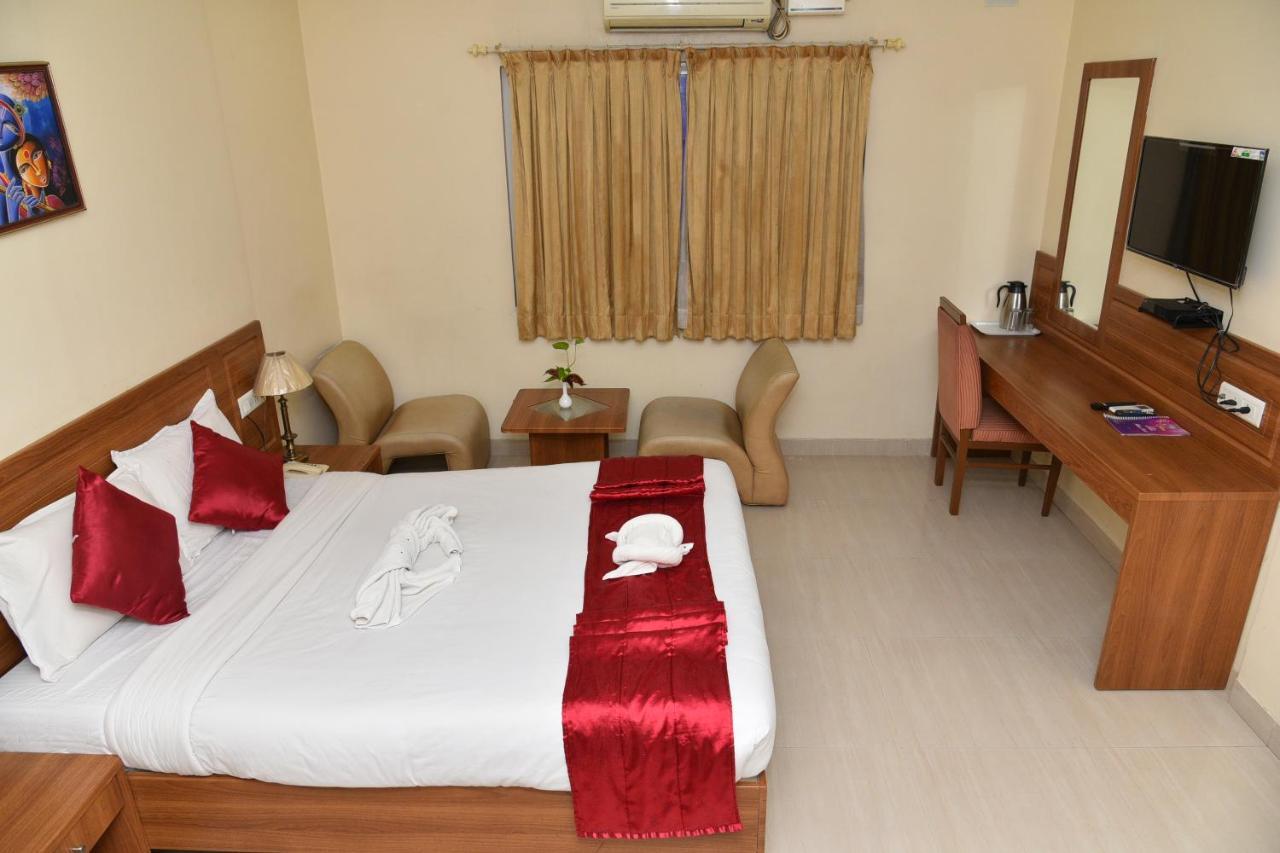 Hotel Sona'S Tiruchirappalli Esterno foto